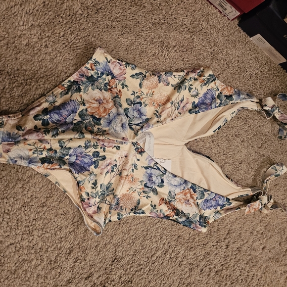 Zimmerman swimsuit - Picture 2 of 5